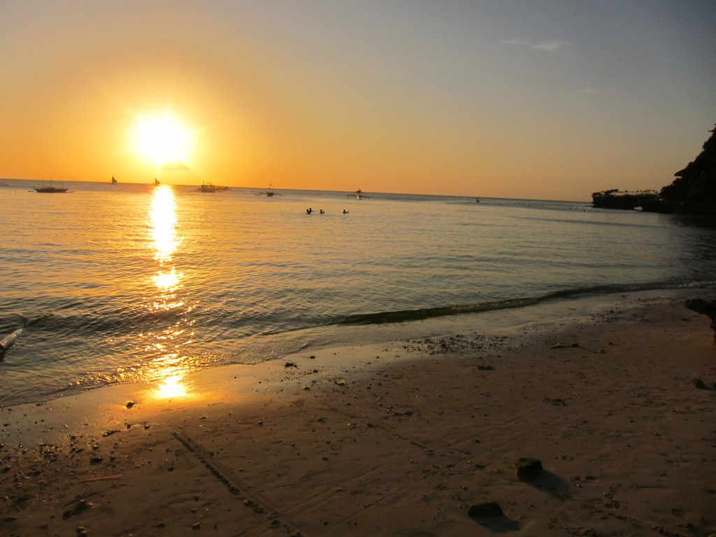 Diniwid Beach sunset