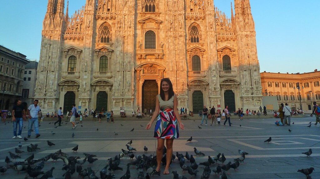 Solo Female Travel: Anna Zalazar Talks Life On The Road