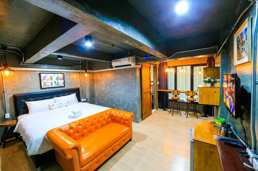 where to stay in sukhumvit