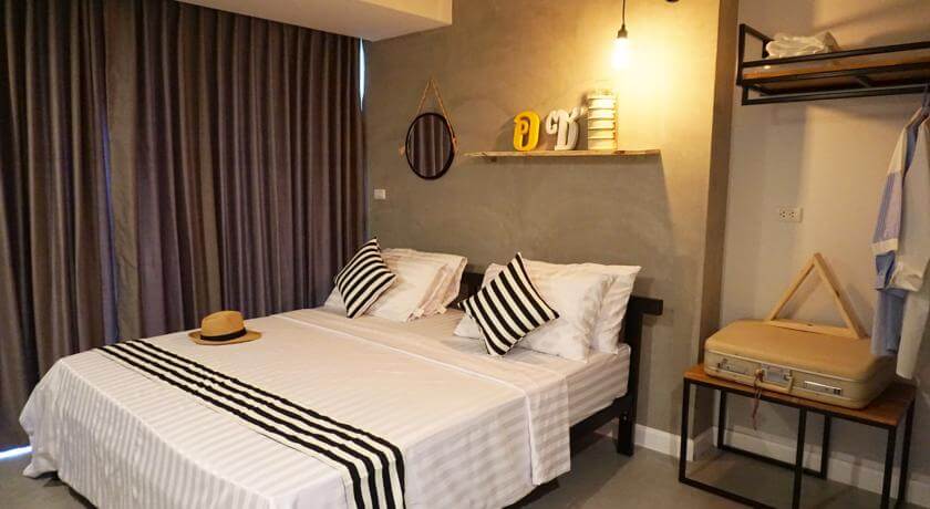 best hotels on bangkok riverside